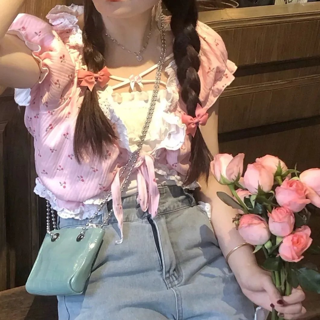我才不要和人类恋爱呢